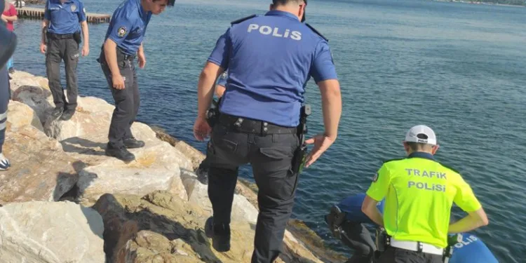 Bursa’da denize giren çocuk boğuldu