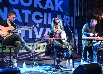 Bursa’da sokak sanatçıları festivalinde final