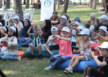 Pandemide yakınlarını kaybeden çocuklara masallar anlatıldı