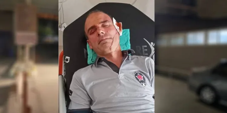 İzmir’de güvenlik görevlisi hasta yakınları tarafından darp edildi