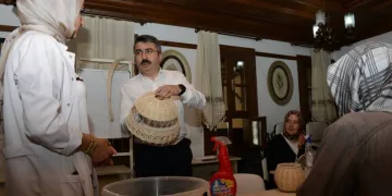 Başkan Yılmaz’dan el sanatlarına destek