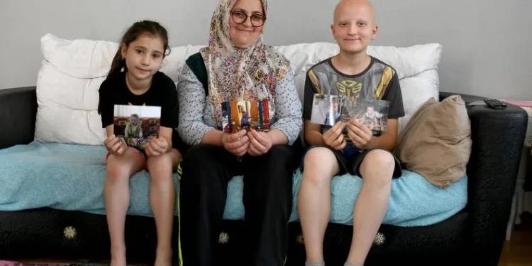 11 yıldan beri saçları çıkmıyor