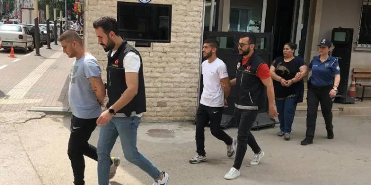 Bursa’da uyuşturucu operasyonu: 4 tutuklama
