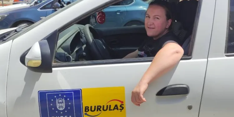 Bursa’da o ilçenin tek kadın şoförü