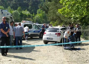 Bursa’da esrarengiz ölüm! Yanında silahla bulundu