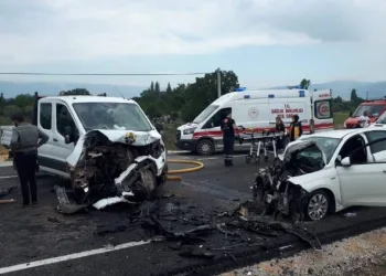 Bursa’da feci kaza! 1’i ağır 3 yaralı