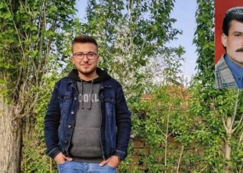 Uykudaki babasını öldürüp intihara kalkıştı