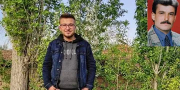 Uykudaki babasını öldürüp intihara kalkıştı