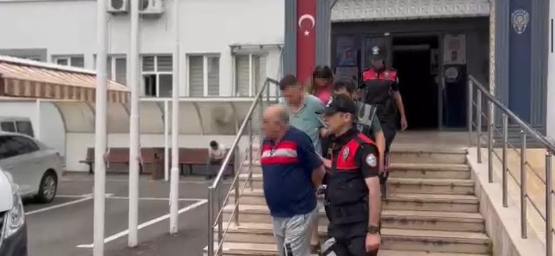 Bursa'da fuhuş operasyonu! Çok sayıda gözaltı var