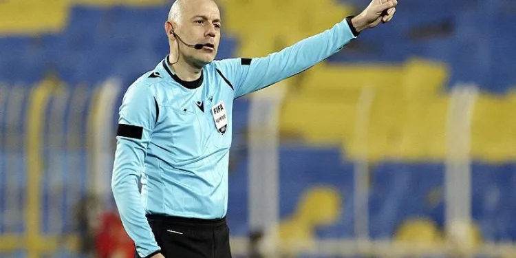 UEFA’dan Cüneyt Çakır’a görev