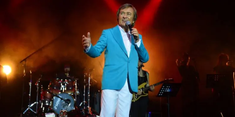 Erol Evgin yaz turnesine Bursa’da başladı