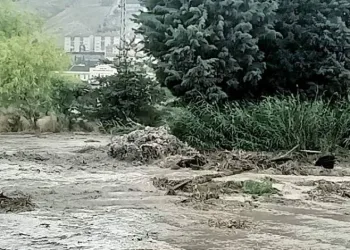 Ankara’da sağanak köylere ulaşımı engelledi