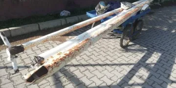 Elektrik direği hırsızlarına suçüstü