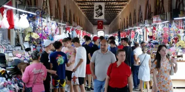 Edirne’ye Kırkpınar Yağlı Güreşleri akını