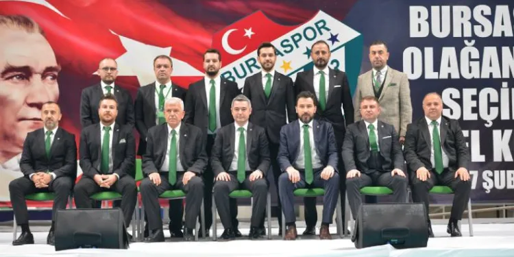 Bursasporlu üç yönetici görevinden ayrıldı