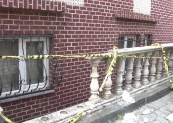 Tapu kavgasında eşini bıçaklayarak öldürdü