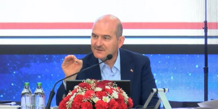 Bakan Soylu, kaçak göçmen sayısını açıkladı