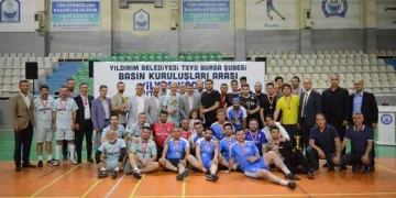 İlyas Kader Futsal Turnuvası’nda kazanan dostluk oldu.