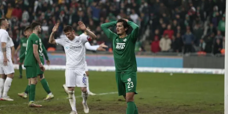 Bursaspor’u parası başarısızlığa sürükledi