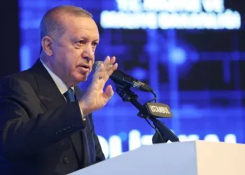 “Kimse bizi aydınlık geleceğe ulaşmaktan alıkoyamaz”
