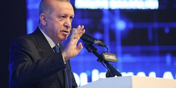 “Kimse bizi aydınlık geleceğe ulaşmaktan alıkoyamaz”