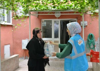 Yıldırım Belediyesi’nden ihtiyaç sahiplerine sıcak yemek
