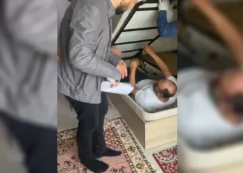 Çocuk cinayetinden aranan şahıs, bazanın altında yakalandı
