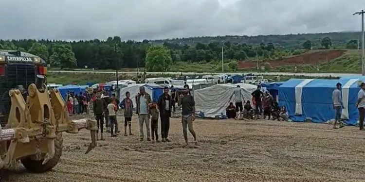 Mevsimlik işçilere İnegöl Belediyesi’nden yardım