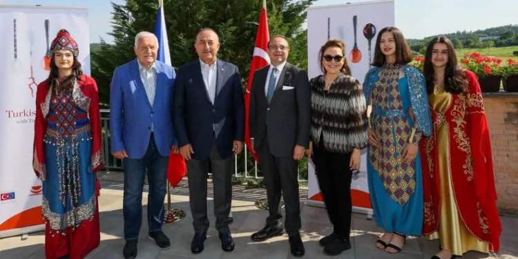 Bakan Çavuşoğlu Prag’da Gastronomi Festivali’ne katıldı