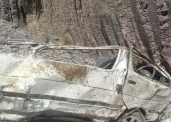 Pakistan’da minibüs vadiye düştü: 18 ölü, 4 yaralı