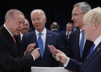Johnson’dan Erdoğan’a Türkçe şaka: “Çok güzelsin”