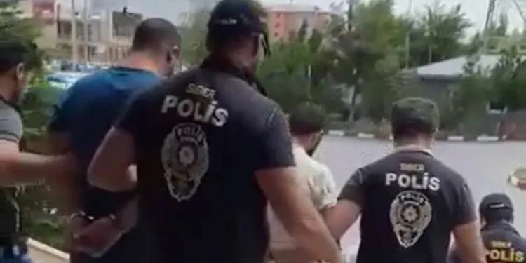 Yasa dışı bahis oynatan 11 kişi yakalandı