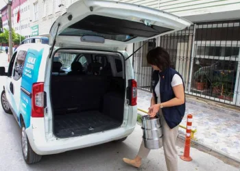 Gemlik Belediyesi’nden cenaze evlerine yemek desteği