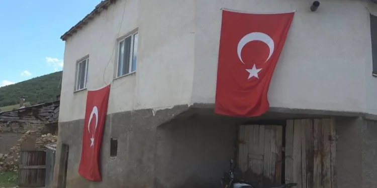 Şehit annesinin köyüne baz istasyonu kuruldu