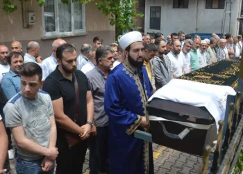 Kene ısırması sonucu ölen arkeolog defnedildi