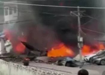 Çin’de askeri uçak yerleşim alanına düştü: 1 ölü, 2 yaralı