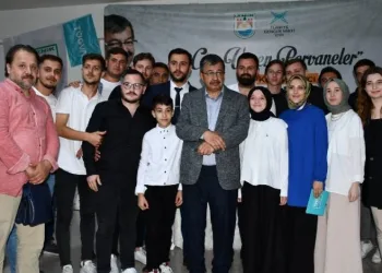 Hayati İnanç İznik’te sevenleriyle buluştu