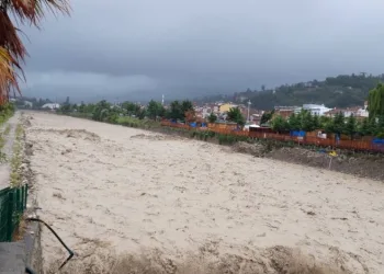 Sinop’ta evler sular altında kaldı
