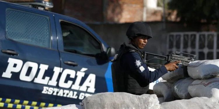 Meksika’da görevdeki polislere pusu kuruldu