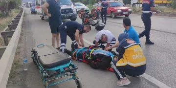 Bursa’da motosiklet sürücüsü ölümden döndü