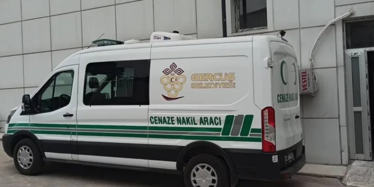 Ağabeyinin cesediyle 3 gün yaşadı