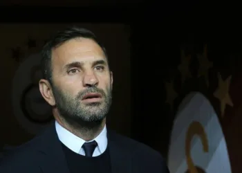 Okan Buruk resmen Galatasaray’da