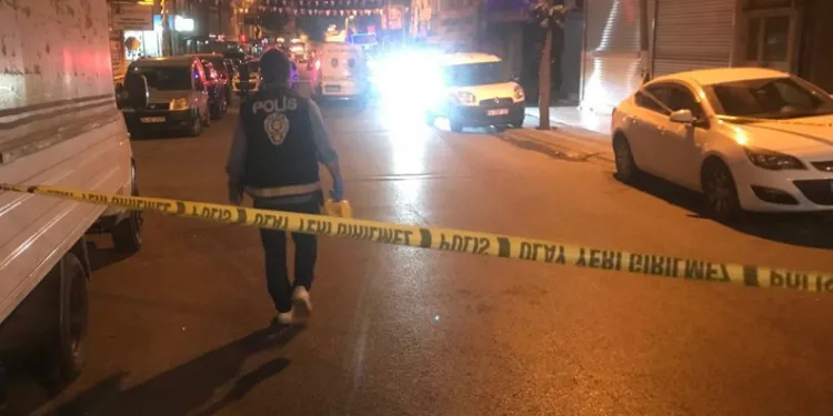 Esenyurt’ta silahlı kavga: 3 yaralı