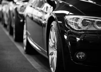 Otomotiv pazarı yüzde 13,4 daraldı