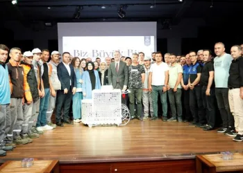İnegöl Belediyesi’nde 74 personel için doğum günü kutlaması