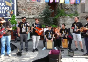 Bursa’da sanat sokağa taştı