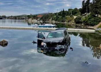 Araç denize uçtu, cesedi başka yerde bulundu