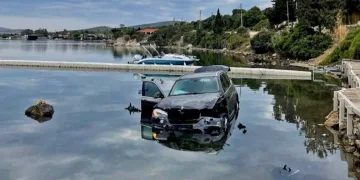 Araç denize uçtu, cesedi başka yerde bulundu