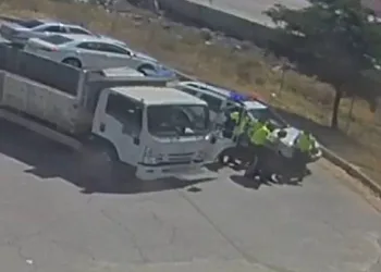 Seyir halinde nefesi kesilen sürücü ölümden döndü