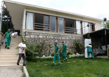Uludağ eteklerinde kaçak yapı operasyonu